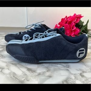 EXCELLENT - LIKE NEW - FILA Blue Suede Runners Fila